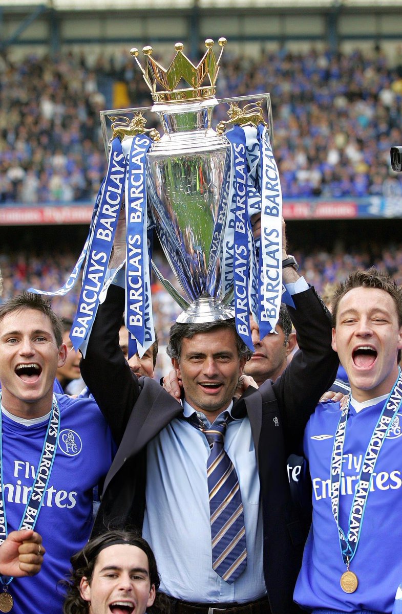 MadridXtra's tweet photo. 🚨 STAT: José Mourinho is the YOUNGEST manager to win the Premier League.

He won it in his first season as PL manager. https://t.co/We9dKnfr9f