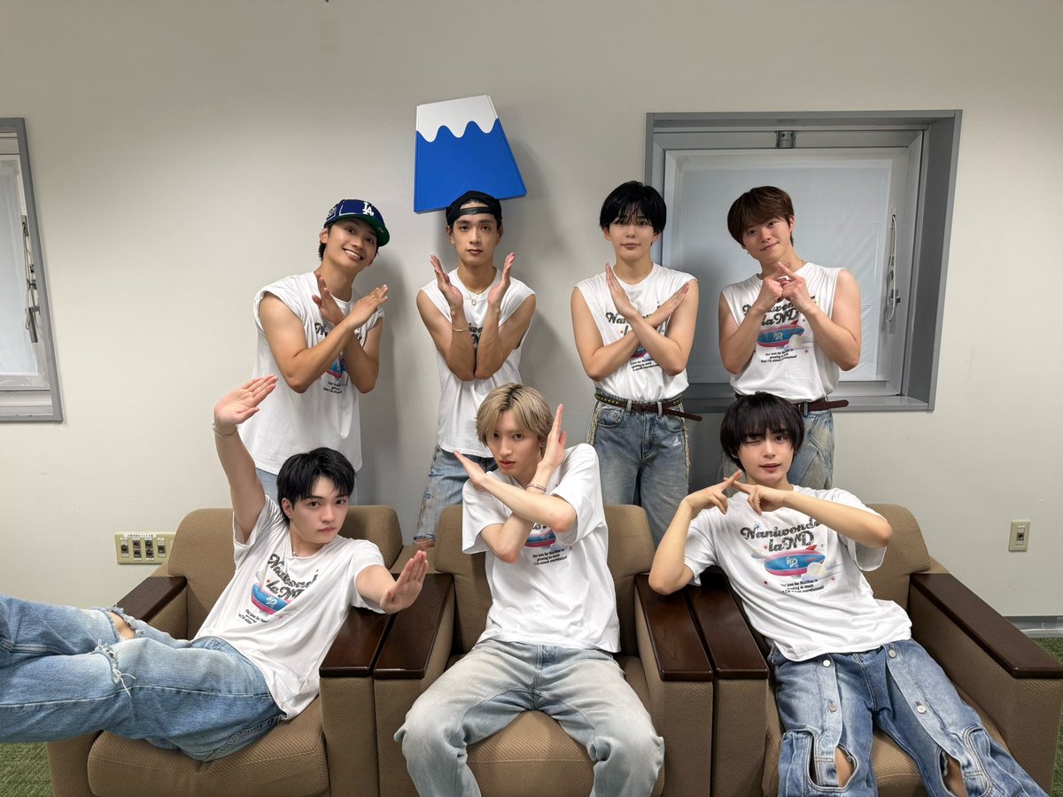 fan_pres_naniwa's tweet photo. 静岡公演ありがとうございました🍵💚

3日間5公演を終え、
いよいよ「ND⁵」は千葉へ！

ツアー最後の公演も、
みんなで最高の思い出にしましょう✨🔥

次は千葉公演🥜

#なにわ男子
#なにわ男子_ND https://t.co/BjnPANx93w