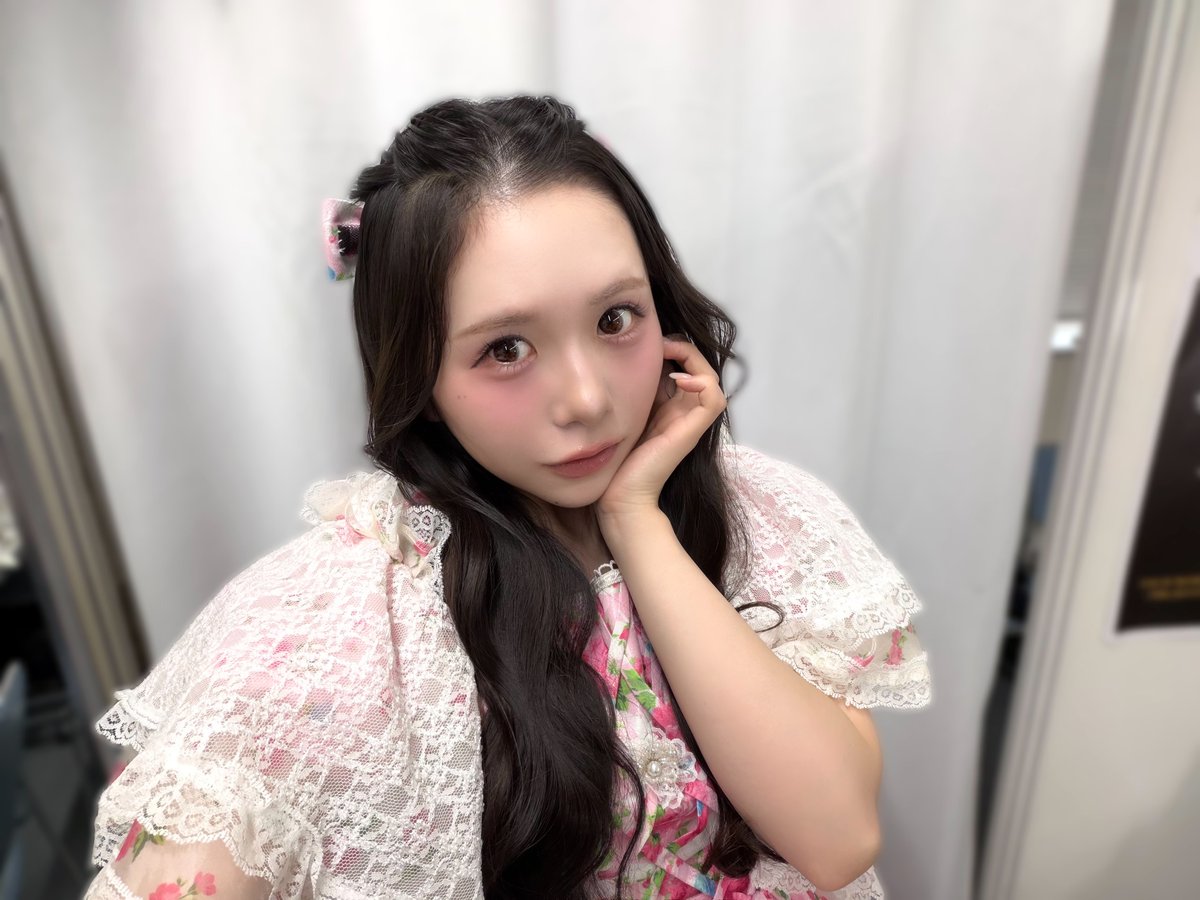 SWEET_STEADY's tweet photo. 【✨すいすて ブログ更新✨】

🩷栗田なつか 
@natsuka_ss0719

『おでこさん🙄🍥🎀』

▶ https://t.co/EUCc8qPZxJ

#すいすて #すいでぃー https://t.co/Yyr1wey4hm