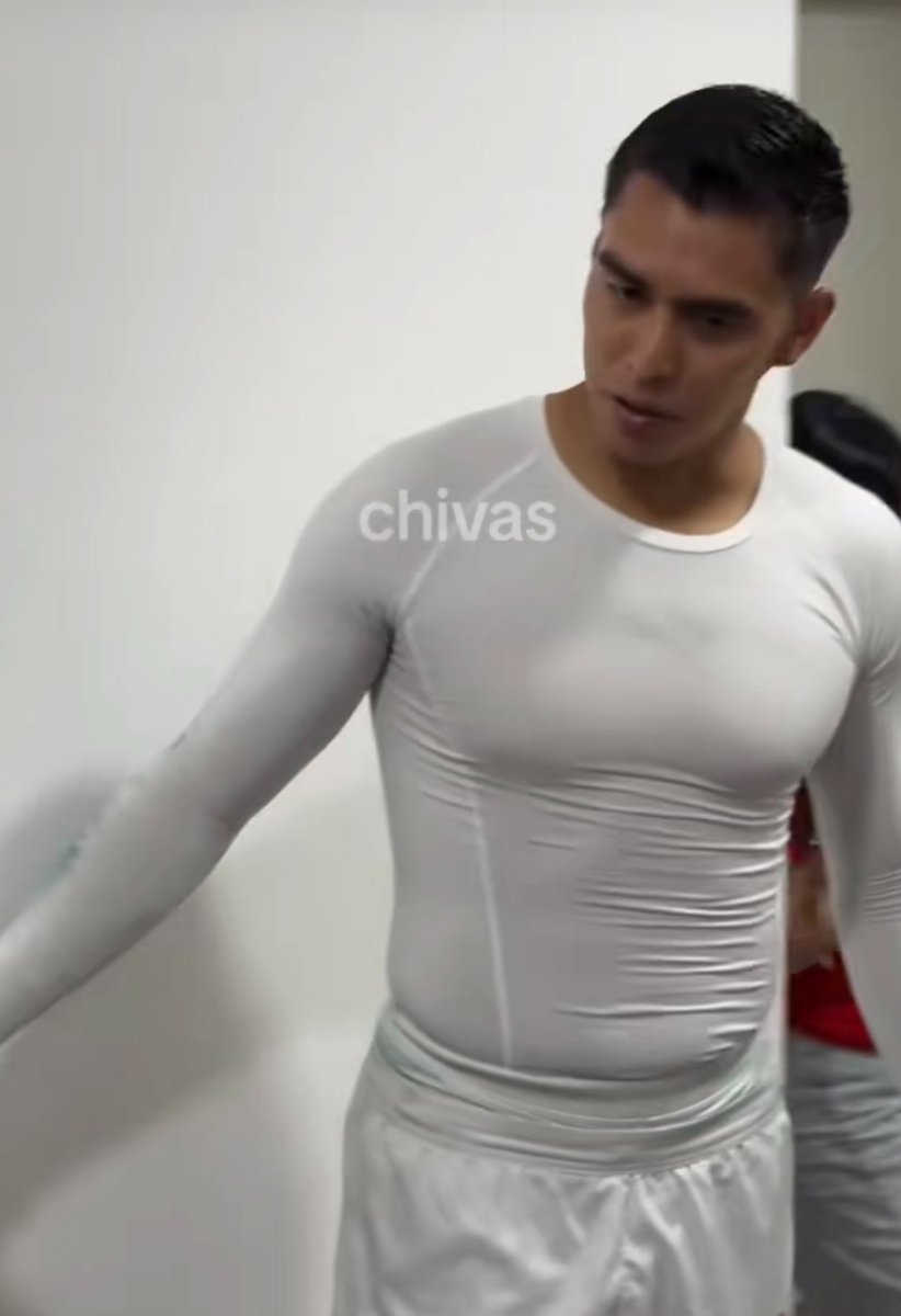 jutdwaebin's tweet photo. puedo opinar 🤤 https://t.co/qEVAjnBigA