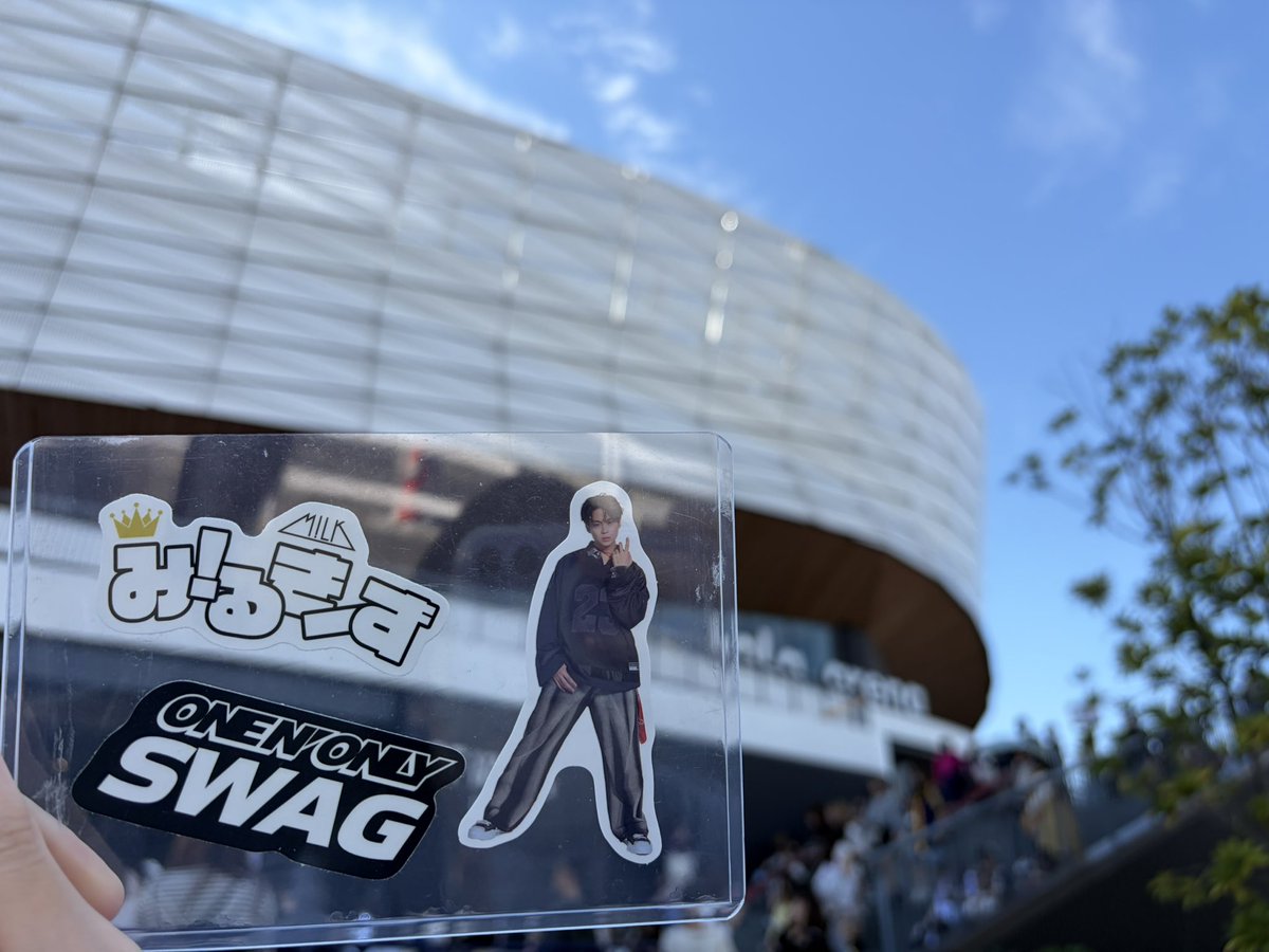 temchi_ebi's tweet photo. プレミルちょうど継続期間&amp;ワンエン✨1ヶ月入会でステッカーもGET!
ファンネームステッカーかわいすぎる https://t.co/f5oZkxkmfO