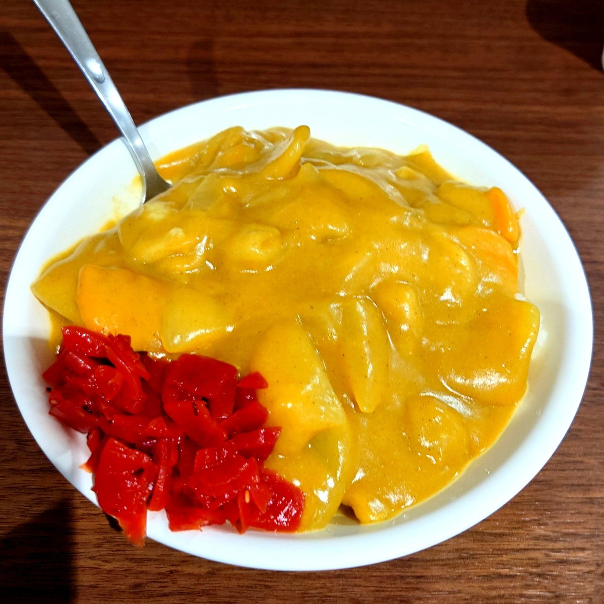 ascorbic_san's tweet photo. 大人気、バスセンターのカレー
コクがあってスパイシー
新潟に行くたび食べてる
(新潟に来たのは人生2回目)
#jpa59
#日本薬剤師会学術大会 https://t.co/iHOOmRoZqn
