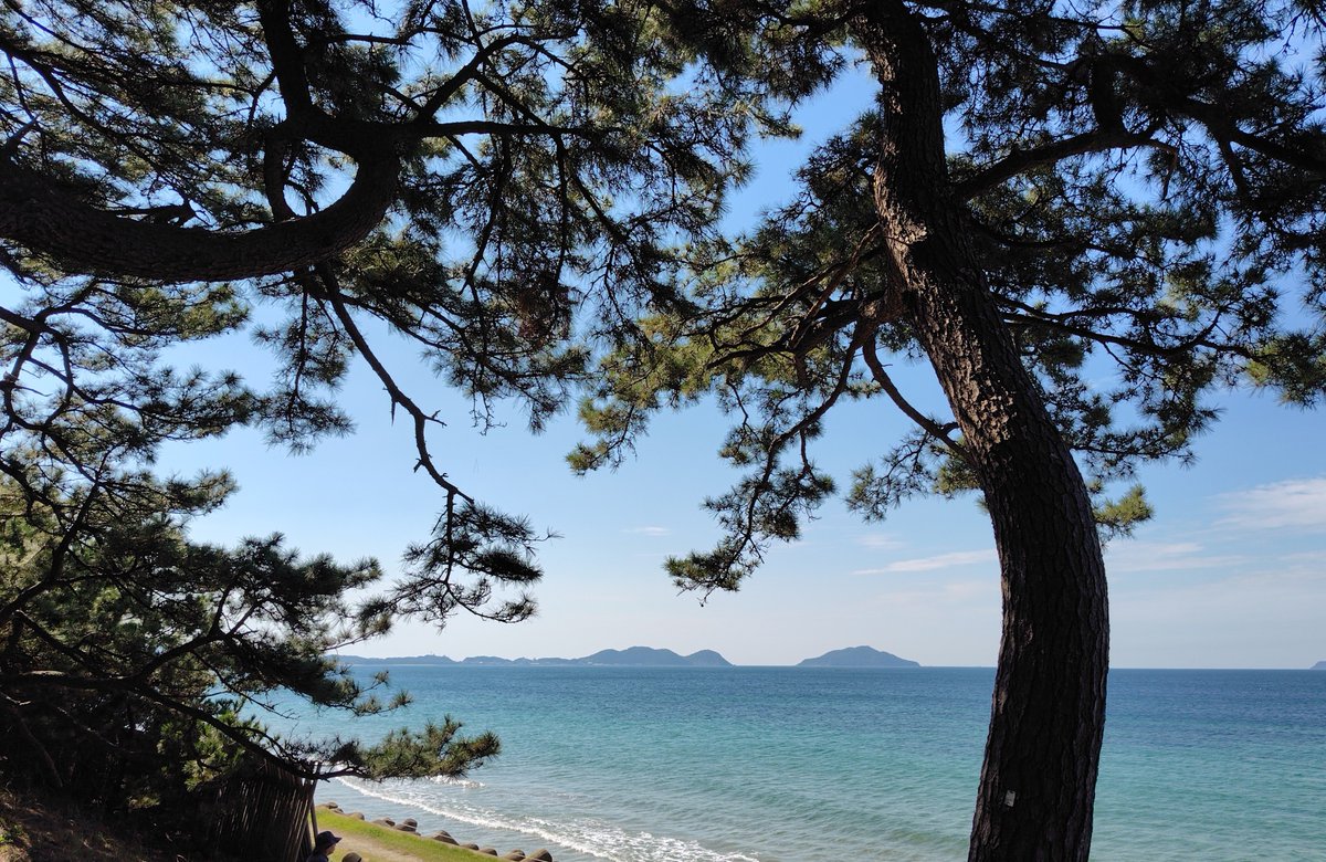 azuki27111's tweet photo. 海 … 美しい ( ꈍ◡ꈍ)✨️

さつき松原海岸 https://t.co/BJzIfr1qXS