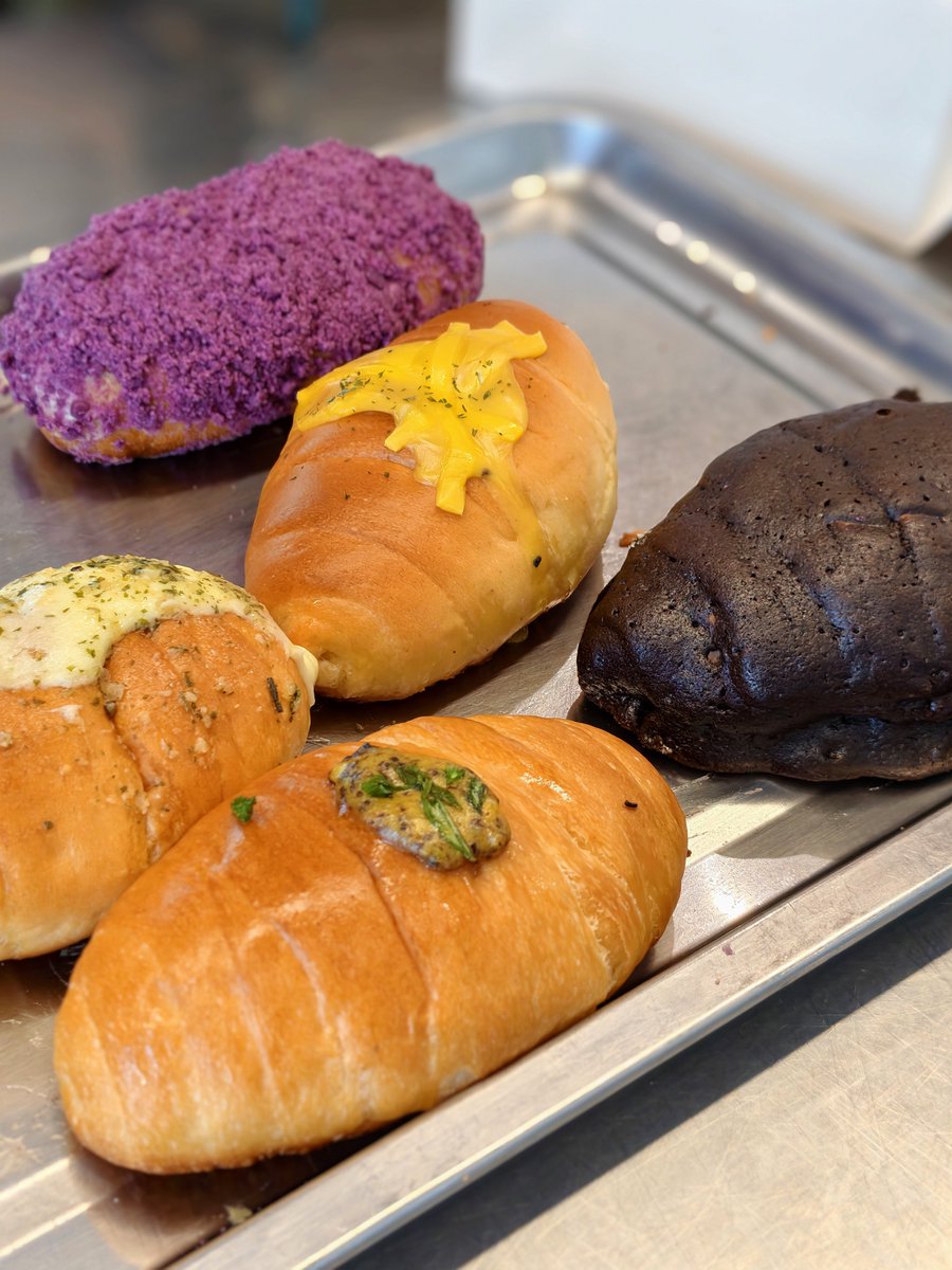 ChangKyuBar's tweet photo. Manusia fomo beli BICE lah... 

#BICE
#Jalantunjungan
#saltbread https://t.co/HIESf9Hi9N
