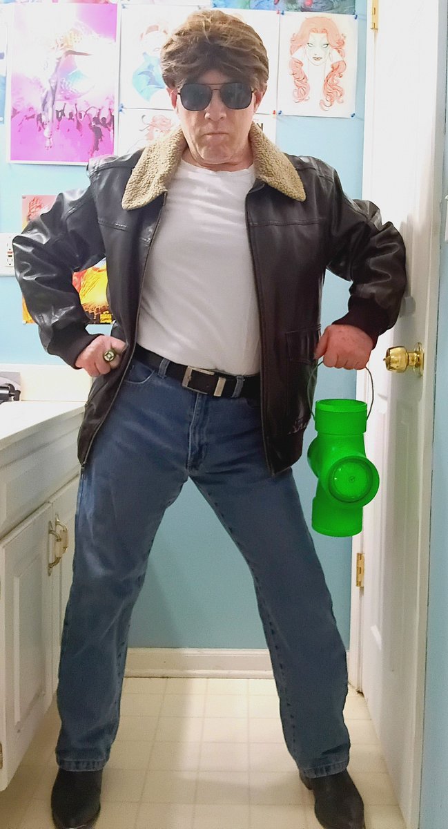 LenhardtEric's tweet photo. Since we didn't get a new episode of #Lanterns tonight I decided to take some pictures of my cosplay of Hal Jordan in my bomber jacket again because I only have the one picture on my phone #cosplay #greenlantern #haljordan #ring #bomberjacket #jeans #whiteshirt #boots #thrifty https://t.co/hF3Y26XkVs