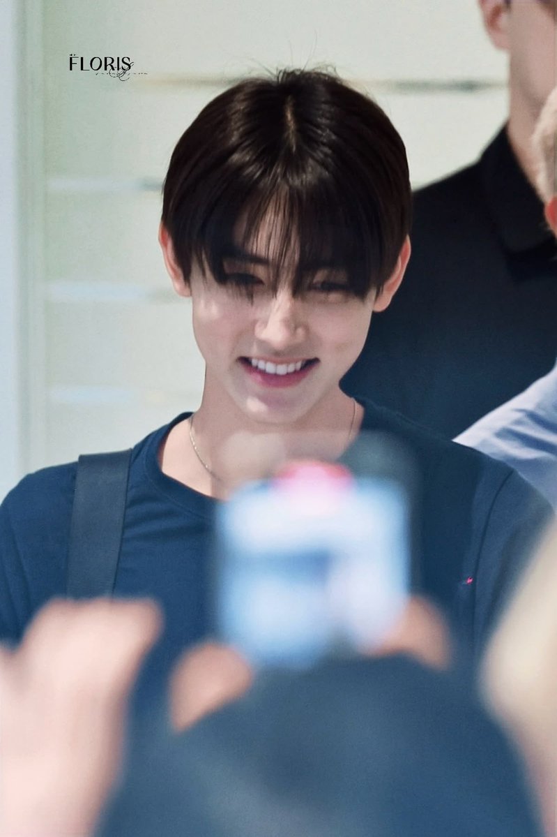 Keonhyeon_meng's tweet photo. cantik sekali adik senyumnya https://t.co/9NYBLxuLMT