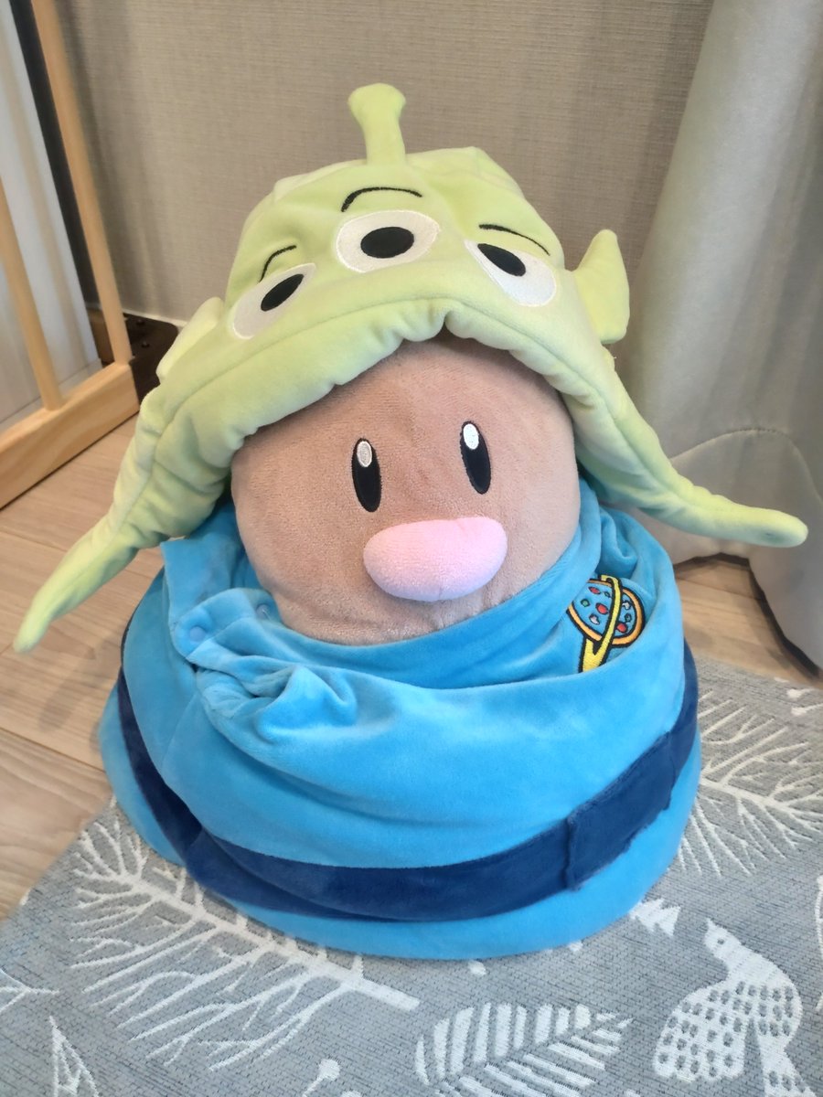 punoaoko's tweet photo. 子供が嫌がるので、代わりに着てくれたディグダ https://t.co/jvQ8xNQTIj