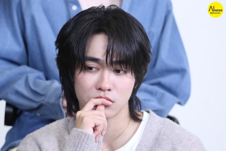 HtetHtetSuKyi's tweet photo. ဘာတွေရေးရမလဲတောင်မသိတော့ဘူး
BESEVBOOM X 27FRIDAY
#BIFW2026
#27FRIDAY https://t.co/8GYLZIV3NV