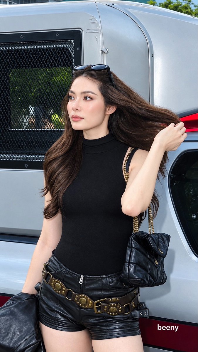 1904Taeny981's tweet photo. OMG‼️ 😳 So hot 🖤🚨⚠️ สวยมาก

#CharlotteAustin #ชาล็อตออสติน
@itscharlotty https://t.co/kVU3Iwf42U