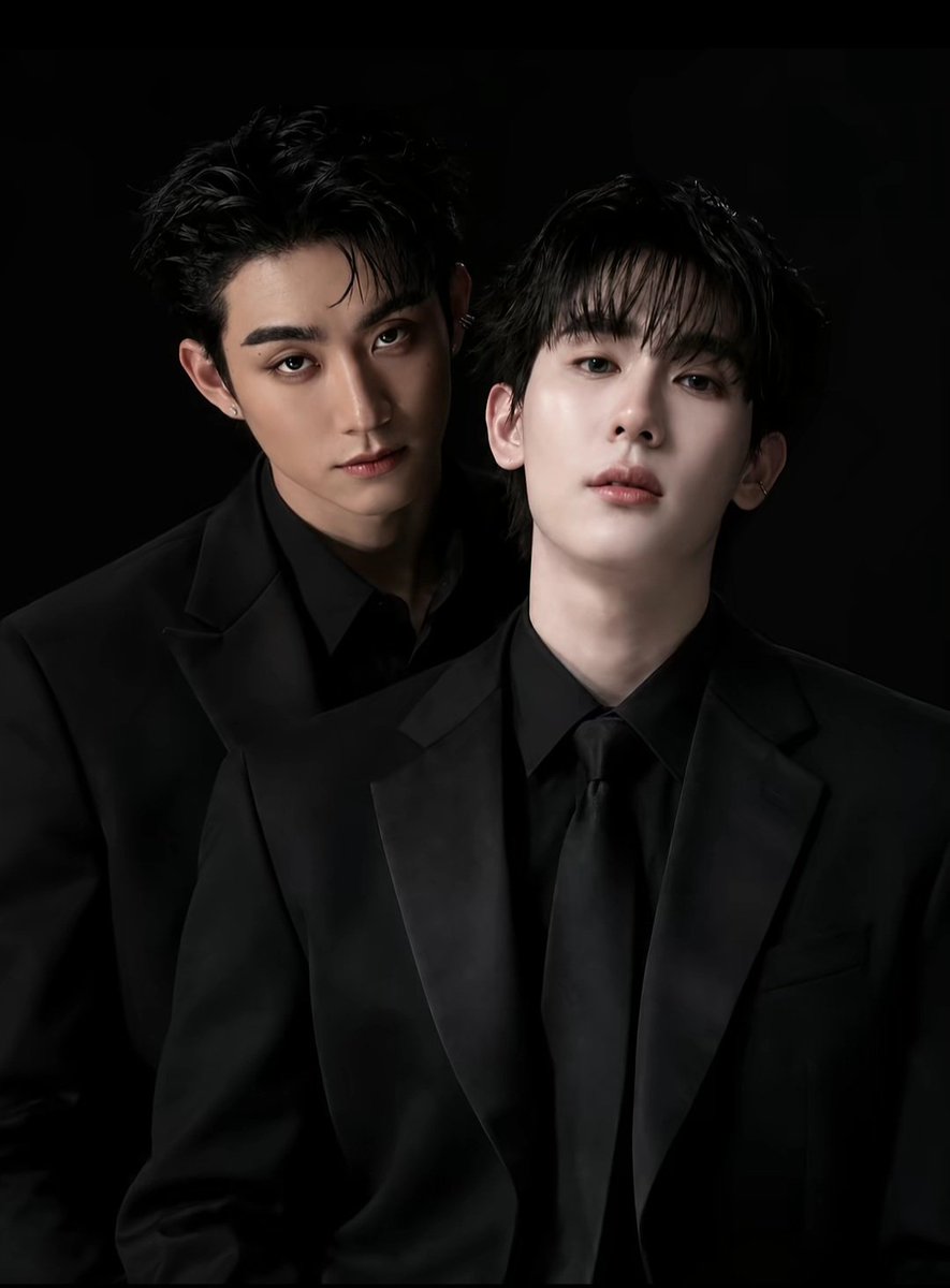 jiratkasie's tweet photo. not gonna lie editan forcebook ini mantap betul🤤 https://t.co/1BWkbYKG1Y