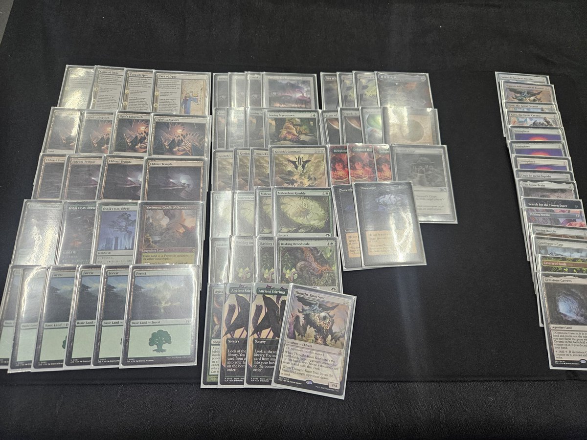univercemtg's tweet photo. What a great weekend!

The RC didn't go my way, dropped after 3-3, but I got to cheer for my friends and teammates and I also ended up qualifying to Bilbao by going 7-1 in the Sunday Open, all of that with the @worldlycounsel brood

Thanks to @MtgRent for the cards! https://t.co/bYYXOmzFmh