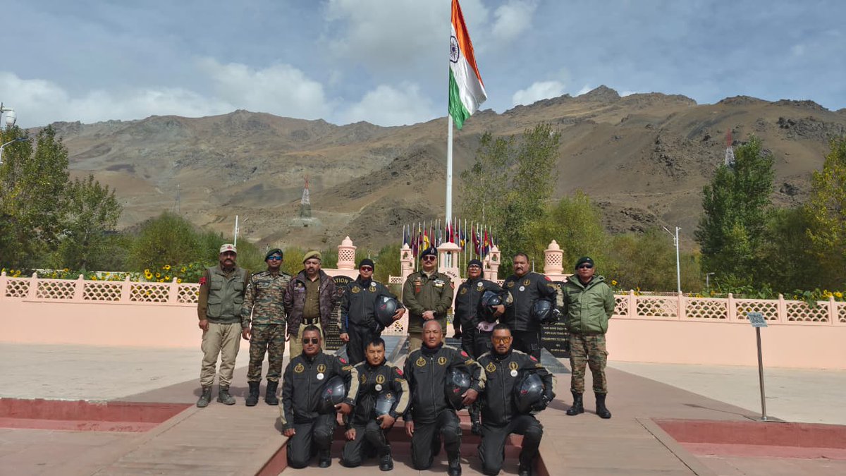 DGP_Ladakh's tweet photo. The Ladakh Police Motorcycle Rally team paid homage to brave soldiers at the Kargil War Memorial and interacted with students, NCC and NSS cadets at Dak Bungalow before proceeding towards Sonamarg, carrying the message of national unity and @lg_ladakh @ashishkundra @anandjainips https://t.co/n55gknpdPU