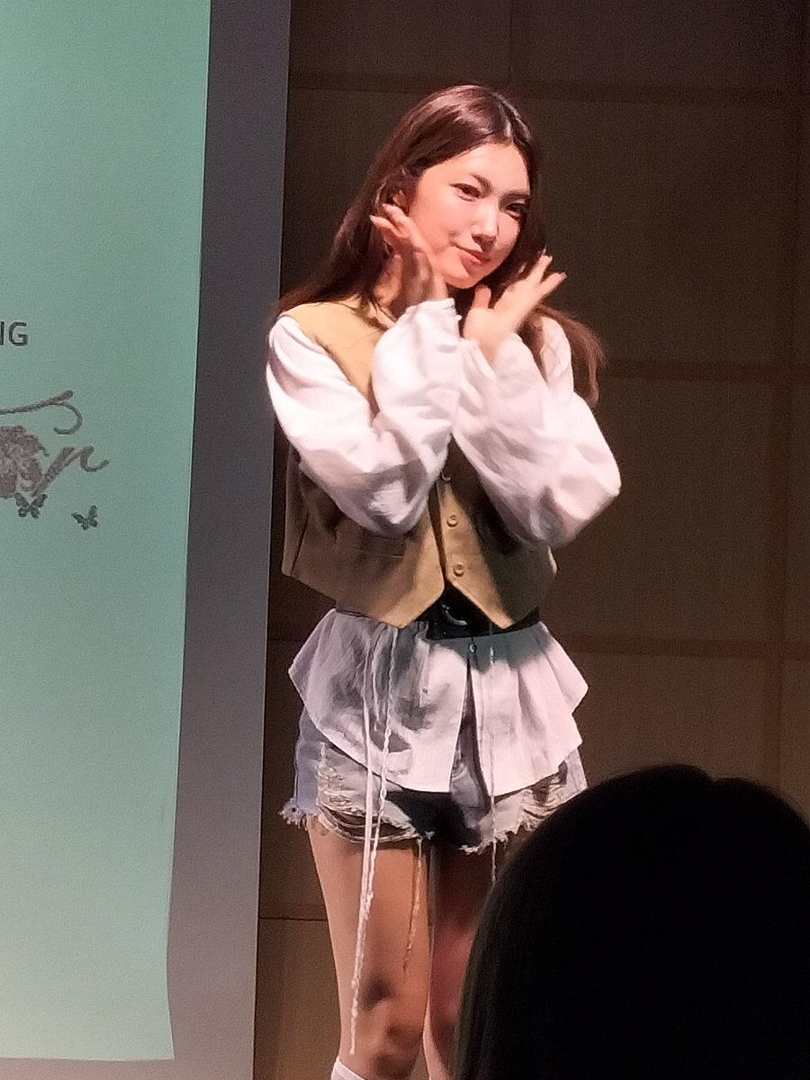 norisamchon's tweet photo. 昨日一昨日の興奮と感動からまだ目覚めません！
SECRETの皆さんと、シタのみんなでずっとロングランしましょ！！
#secret　 #シークレット　#시크릿 https://t.co/y4LX70Jhc4