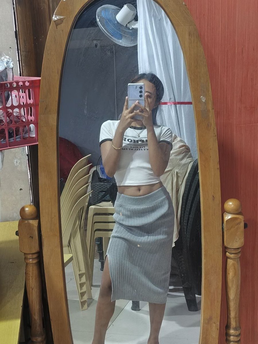 JennyLux87's tweet photo. Looking for #moots day 1
20F • bored • always online
i <3 dirty talk &amp; being spoiled so don’t be shy 😌
new here, still learning… be nice or be mean, both work 💕
#nsfw #nsfwmoots #goonette #wlw #older #lovesex #filipina #collegegirl https://t.co/UbNYyKzcnw