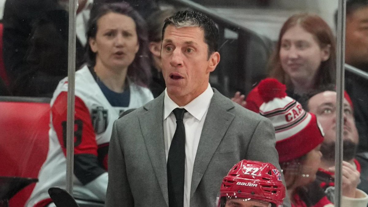 yardbarker's tweet photo. Hurricanes troll current state of Philadelphia sports after latest win over Flyers https://t.co/zvMU3MggEo https://t.co/39TfNAUXXX