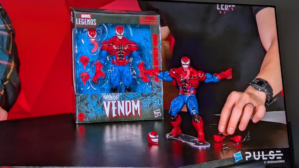 FLYGUY's tweet photo. No pre-order date yet on this bad boy.
Marvel Legends (Web of) Venom Spider-Man. #NYCC https://t.co/TZl65B5Y6o