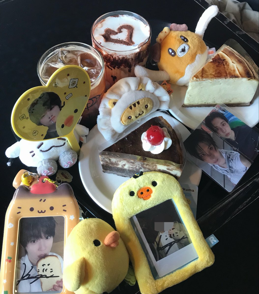 ju_axng's tweet photo. 좋은? 사람이랑 성수 나들이~ 🫰🏻💞 https://t.co/fhBYi1MVt3