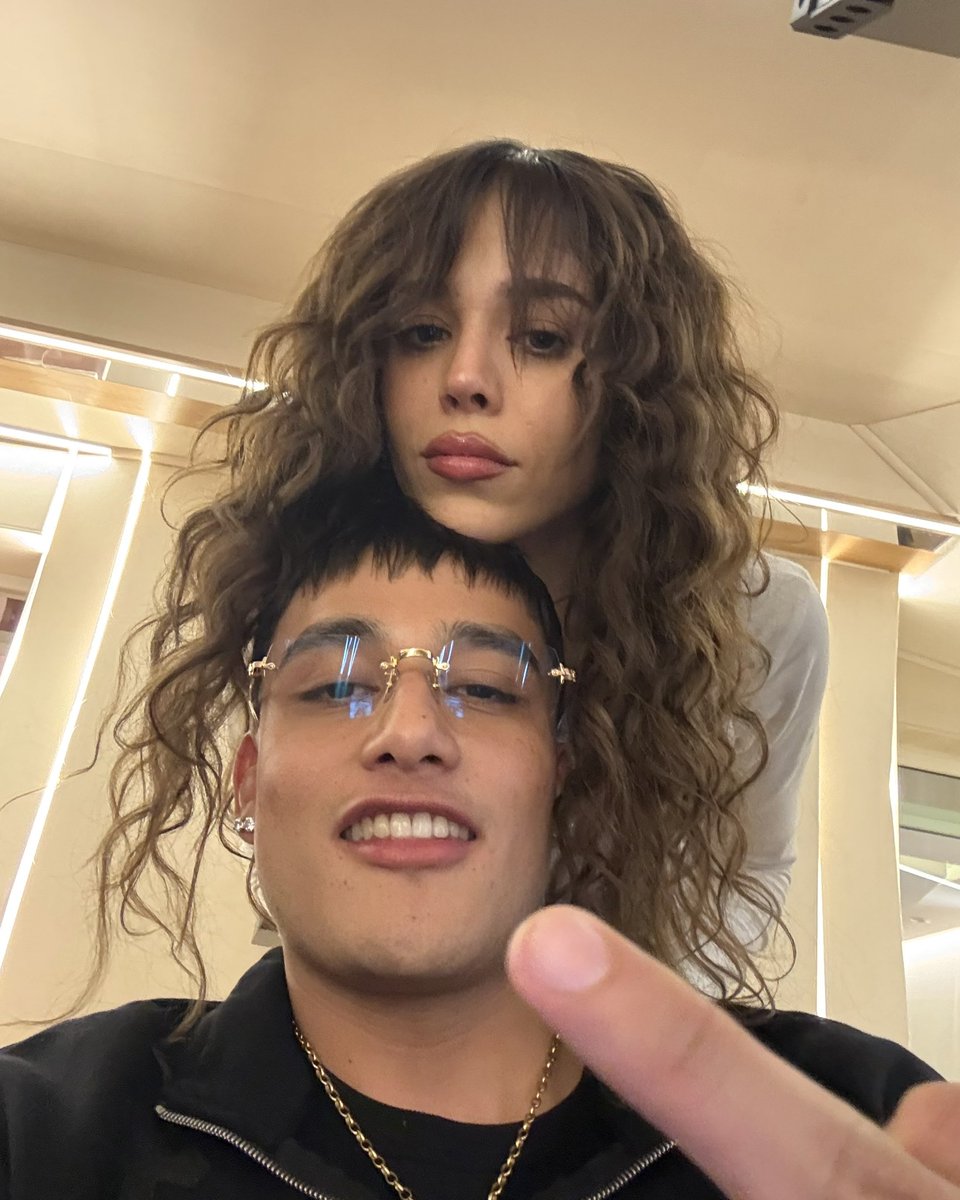 elmalibaby's tweet photo. Hijos, es mamá y papá, tamos cansados pero terminamos 🫵🏻💿 https://t.co/uU4Bs7B6qf