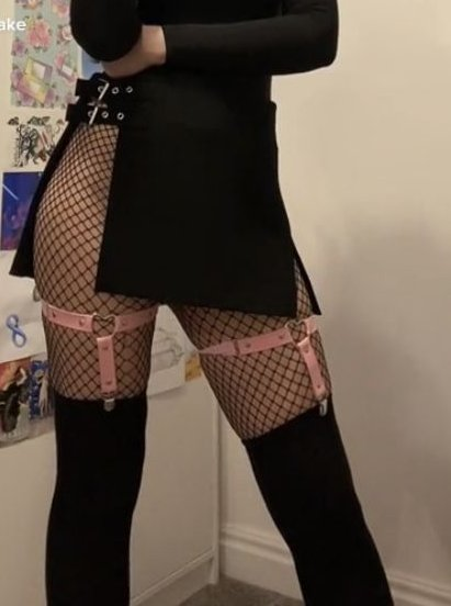 dramaticio's tweet photo. gosta de femboy? #PINTOAWARDS #PINTOSAWARDS #PINTOAWARD #PINTOSAWARD #TROCONUDS #Femboy https://t.co/HXpWMWoQrK
