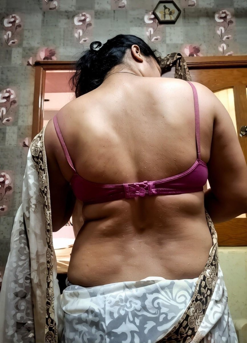 Discussion79742's tweet photo. Followeroda ex munde 
Iva photo grp la poda solli romba aarvam pondhitan 
Nalla ozone layer open ana mari iruka https://t.co/x9FA2Q0rli