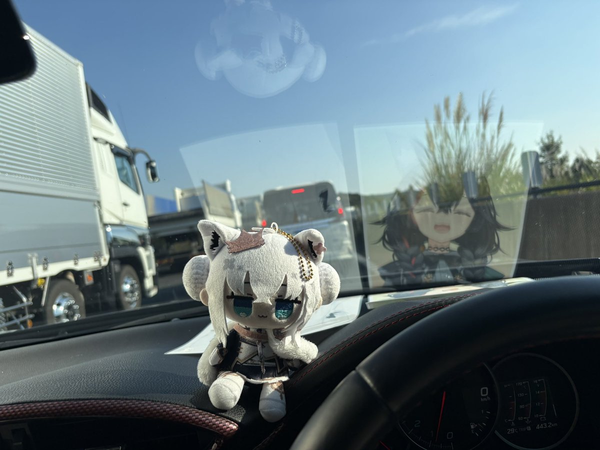MTkoroH's tweet photo. また事故っぽい消防車が5台くらい走っていった
軽い感じだったらいいけど... https://t.co/XRcAPV6ubD