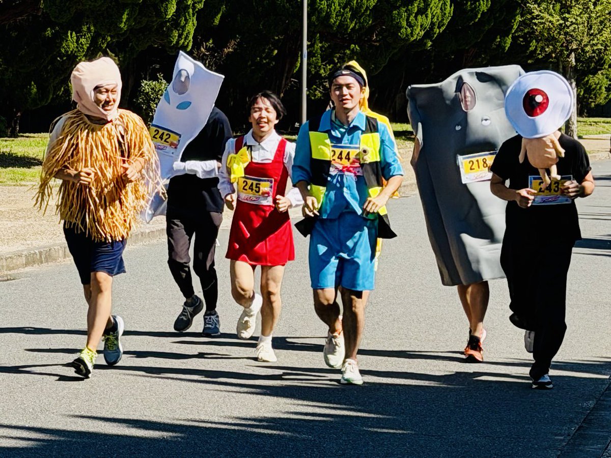 lzinjapan's tweet photo. スポーツの日、長居公園でアニメラン2026 を見に行きました。ランナーの皆さんは最高でした。#アニメラン　#アニメラン2026 #長居公園 https://t.co/BTJyc17hwS