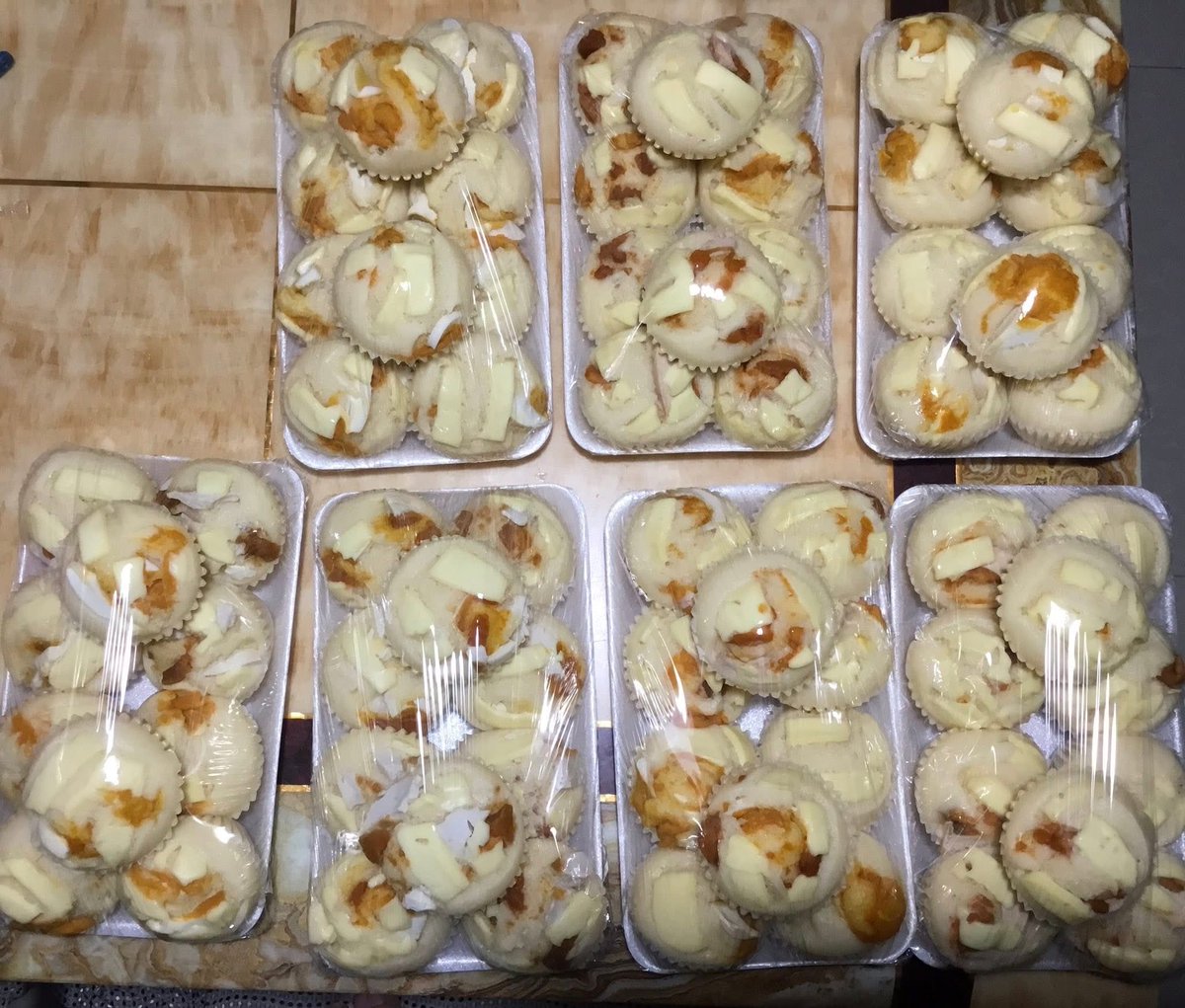 bae_of_coups's tweet photo. LF malolos &amp; calumpit moots🫰🏻

helping my tita lng hehe

baka po may want na mag pre order ng baked mac, special puto, pancit malabon and yema cake. super affordable sya

- nov 1 po sya available
- pref near calumpit, bulacan
- lalamove / pick up samin https://t.co/lSFlcrqP9r