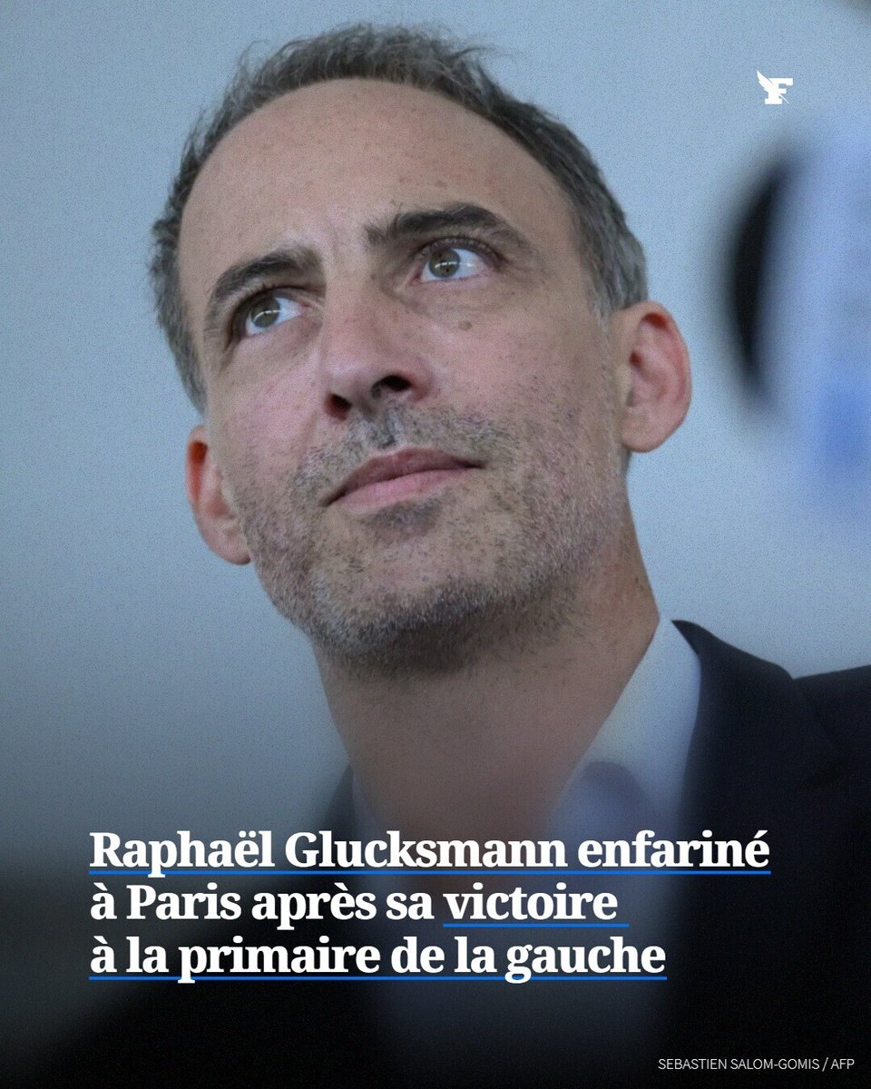Le_Figaro's tweet photo. Raphaël Glucksmann enfariné après sa victoire à la primaire de la gauche. →https://t.co/56R24OFUc2 https://t.co/7GX2EcskVk