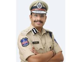 MedlabsHyd's tweet photo. @DCPLBNagar @CPHydCity @TelanganaDGP @hydtrafficpol I found something wrong with CP Sir SAJJANAR.
1.I found CP official email NOT WORKING.09.10.2026 incident reported
2.RUSTED BIKE parked since 3-months in front of my home &amp; he is abusive when requested to remove,..HELP SENIORS. https://t.co/bHG9RgdYXJ