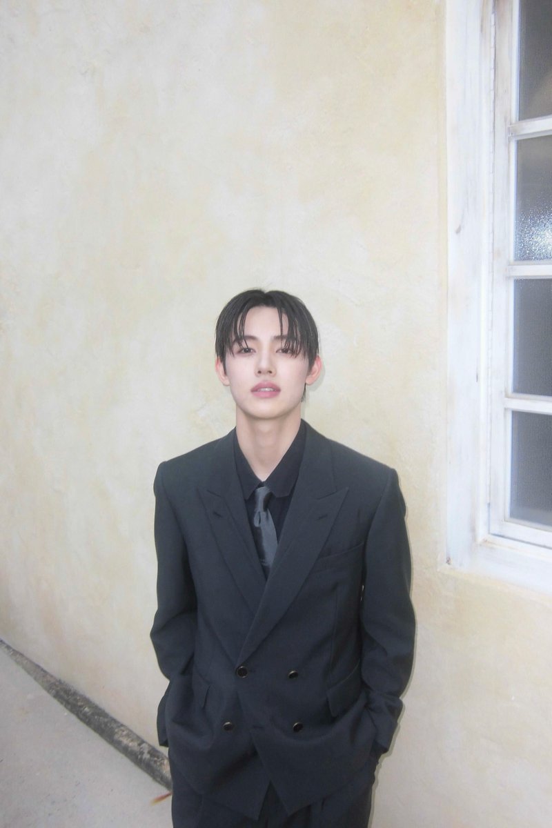 zhaoyufancokr's tweet photo. [261012] #SEONGHYEON #성현 Weverse Post

“LV ❤️‍🔥❤️‍🔥❤️‍🔥” https://t.co/LyHfJW4rfX