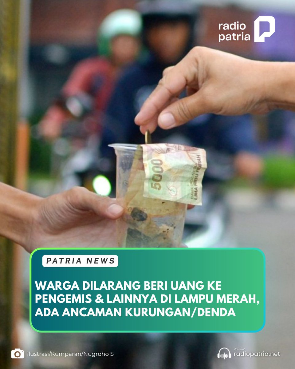 radiopatria's tweet photo. Warga dilarang memberi uang ke pengemis, pengamen, hingga manusia silver dan badut di lampu merah. Pemberi terancam kurngan 3 bulan atau denda Rp50 juta sesuai Perda Kota Blitar.

Suyatno, Kepala Satpol PP Kota Blitar meminta agar masyarakat dan pengendara tidak memberikan uang https://t.co/ufBe0EJBCf