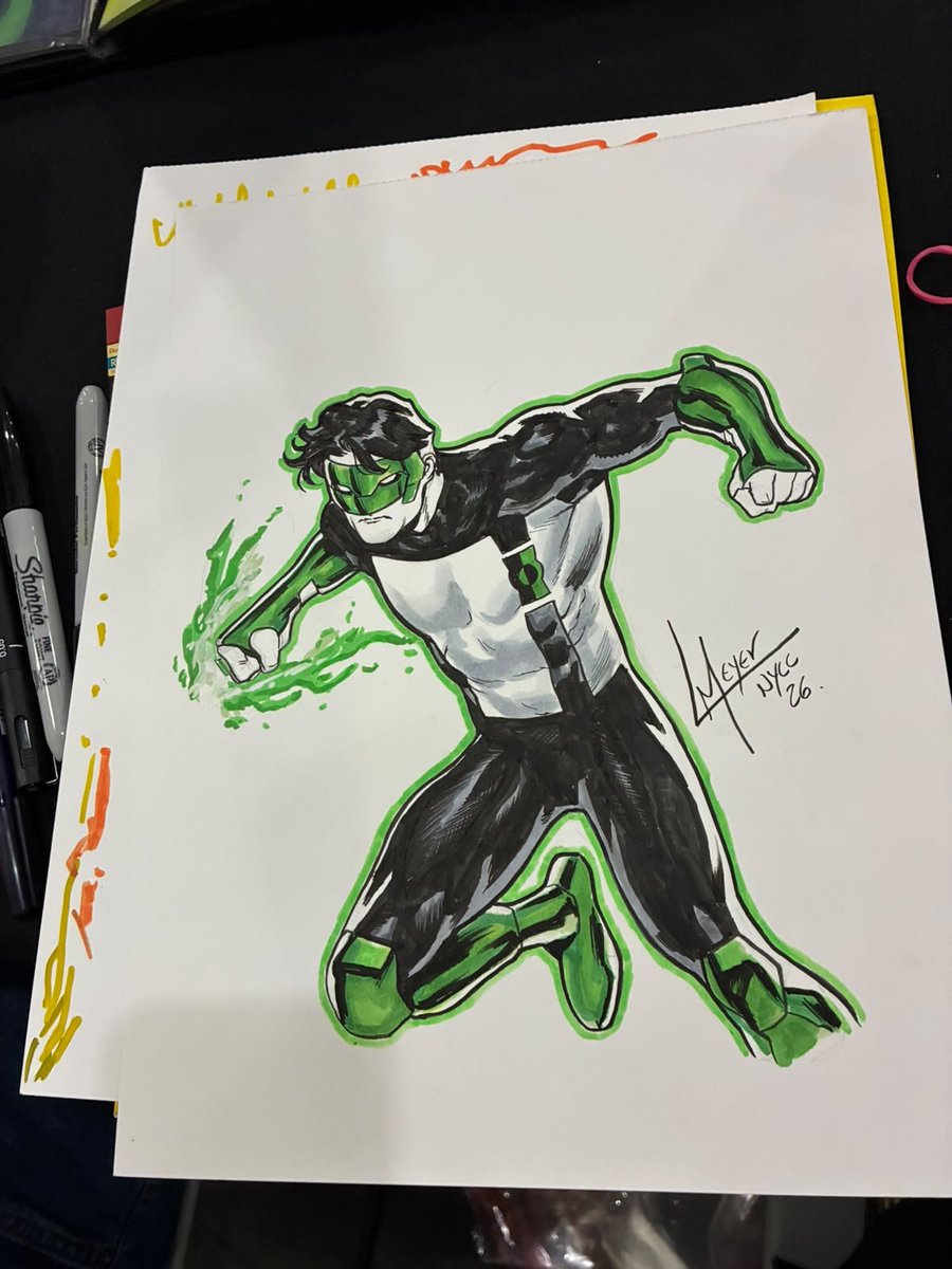 lukmeyer30's tweet photo. A few lanterns commission I did during NYCC!! https://t.co/D1hf4wBhtB