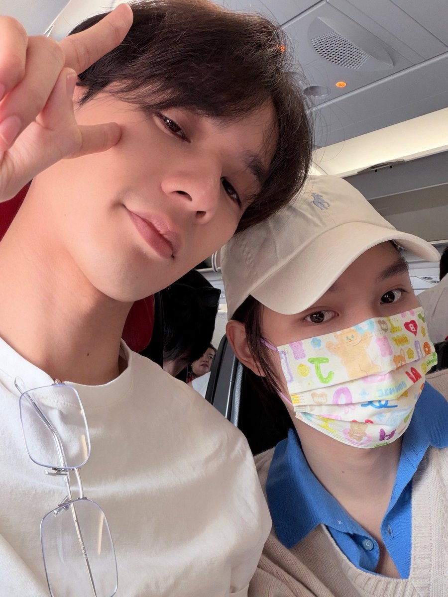 MYLOVELY_YELLOW's tweet photo. เอาจริง ผู้คนมากมาย แต่พวกยูตัวติดกันมากเลยนะ🫢

#KengNamping #เก่งน้ำปิง
#ทริปทำบุญบ้าง https://t.co/SxriZ3BXSQ