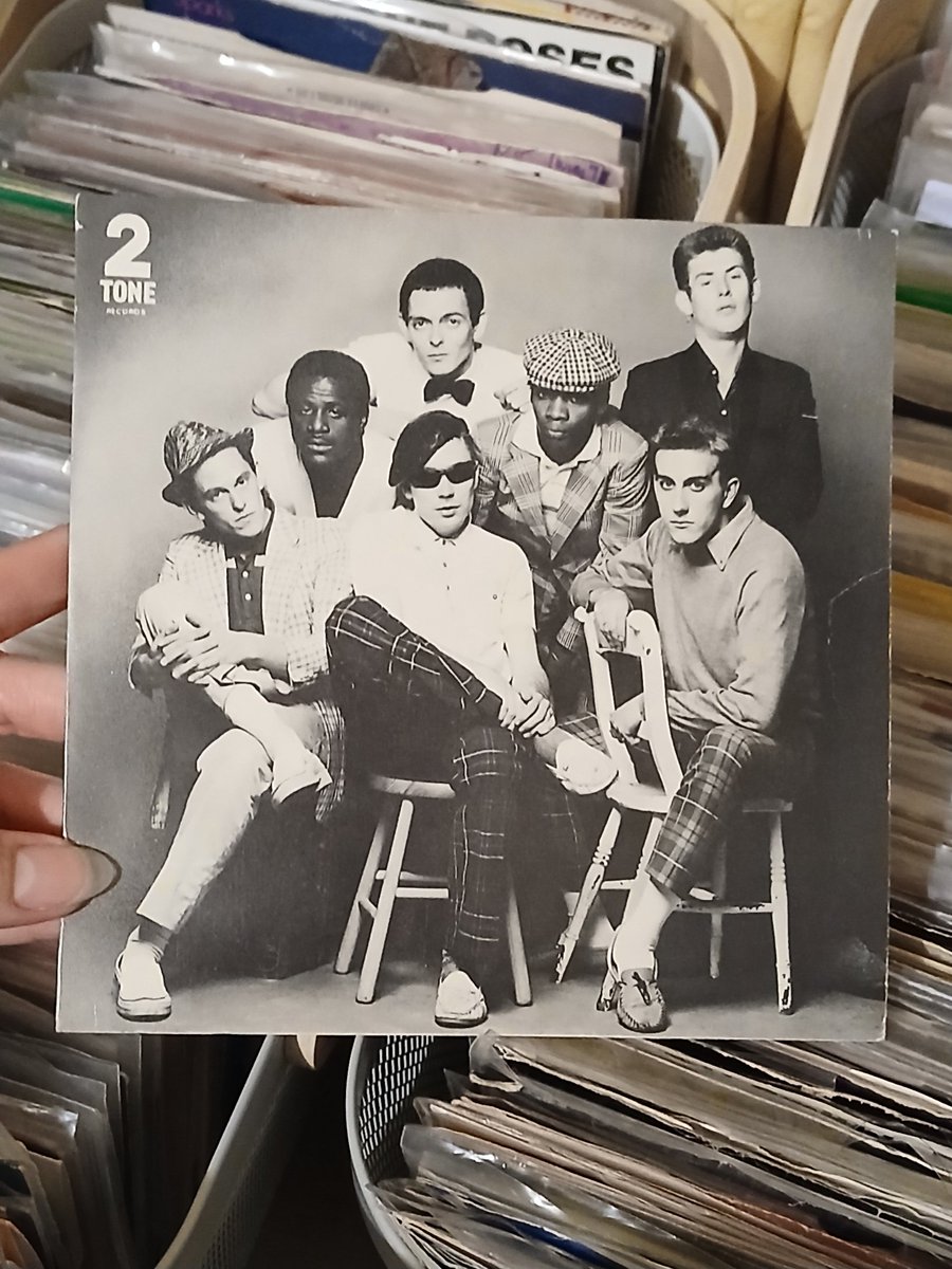 clairywairy88's tweet photo. "Each day i walk along this lonely street, trying to find, find a future. New pair of shoes are on my feet, 'cause fashion is, my only future..." 🖤 #DoNothing (1980) #TheSpecials 🤍 #TerryHall #Ska #TwoTone Happy Monday and new week all.x 🖤 🎵🎶👉  https://t.co/PT5D22D6Dx https://t.co/lmzzvQqsYt