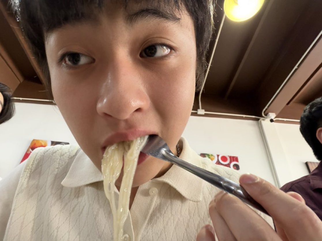 waave_eks's tweet photo. he nomnom 🤏🏻 #waavetnp https://t.co/JUGBj7bKcM