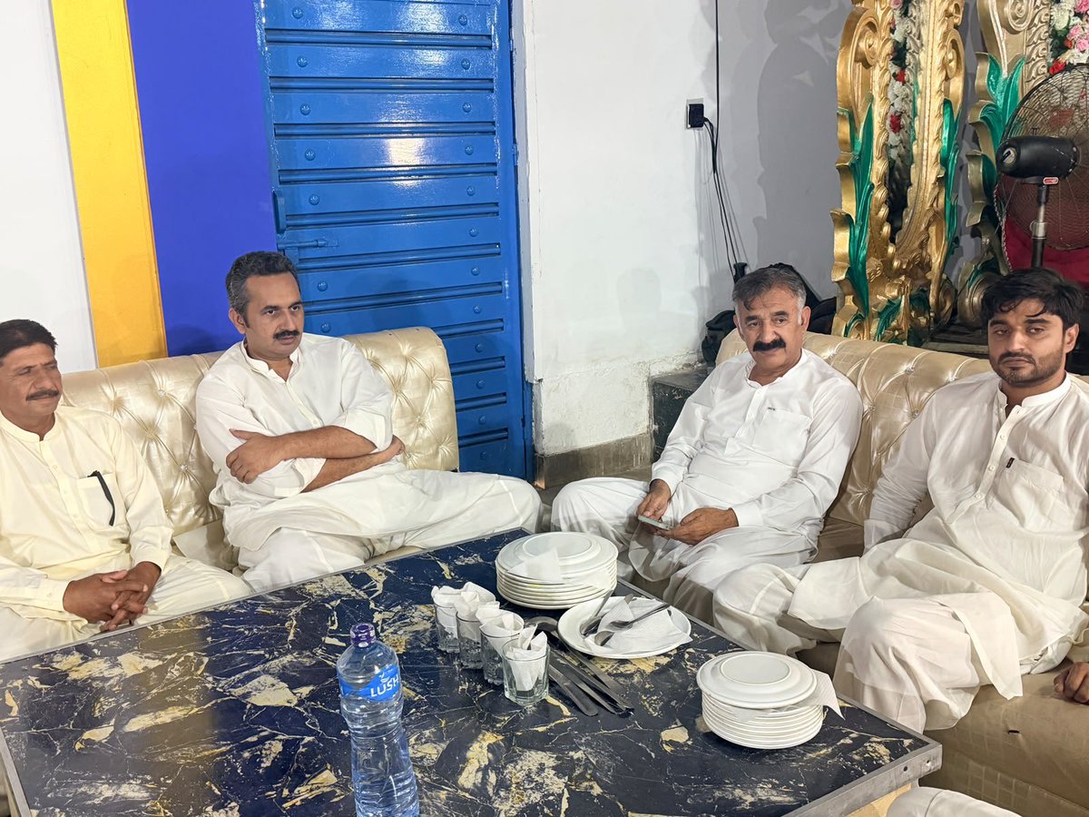 AdilBukshPK's tweet photo. گکھڑ ،وزیرآباد، منچر چٹھہ 
#PP36 #PMLN #TeamABC https://t.co/gdcmp2qDrb