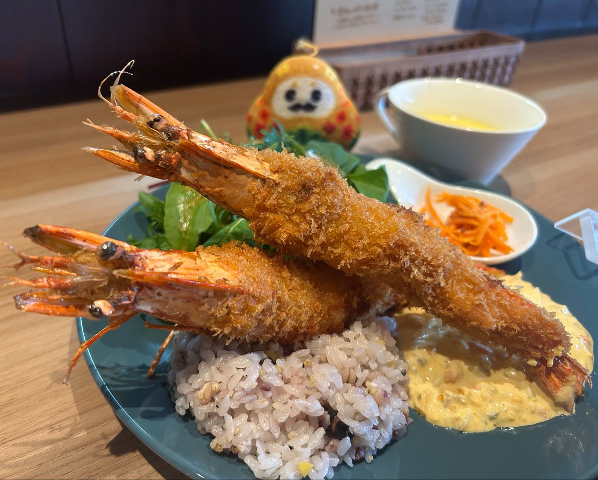 La878787's tweet photo. ダイニングキッチン ラソ
有頭エビフライ🦐🦐 https://t.co/fig3jL6uSJ