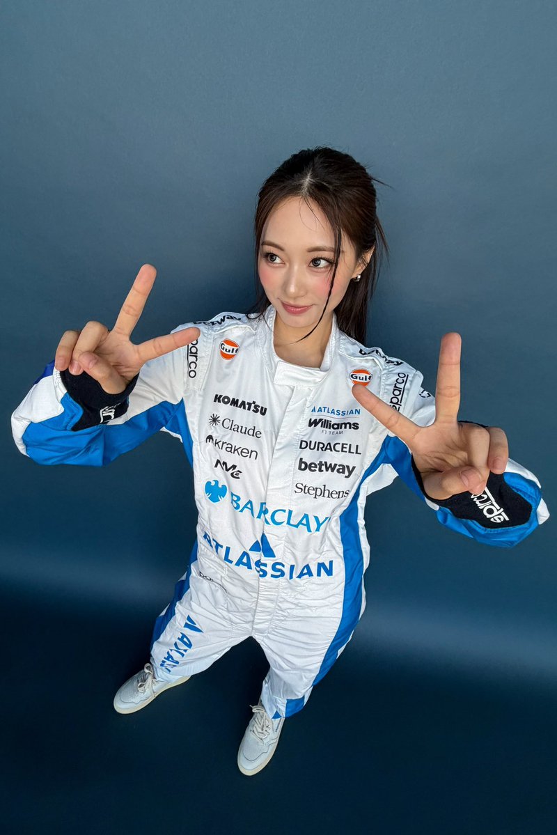 twicepopbase's tweet photo. New Williams F1 Team Driver TZUYU https://t.co/nUYRlIkh8N