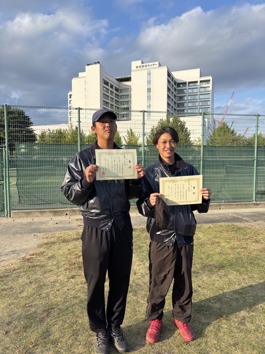 tfutfu5050's tweet photo. 10月12日に宮城学生ソフトテニス選手権大会が行われました。

準決勝
根津・千田(福祉大)⑤-0石井・続橋(福祉大)
高橋・猫塚(岩手大)⑤-2入江・飯渕(東学大)

決勝
根津・千田⑤-2猫塚・高橋

応援ありがとうございました。 https://t.co/dFFAHjXCQO