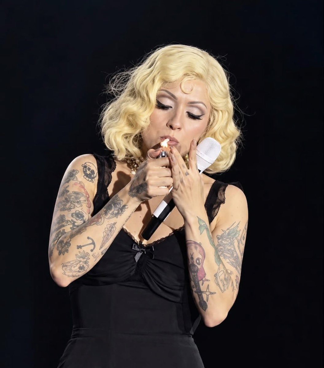 g0od_boy3's tweet photo. Te amo Mon rockera mamiwuanita <3 https://t.co/XXJiqZOiiC