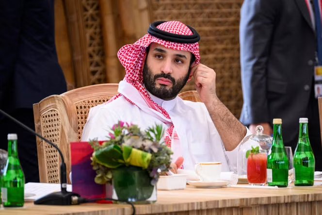 Shahdz_360's tweet photo. 🇸🇦🇾🇪 An Appeal to #Saudi and #Yemeni Leadership
--------------------------------------
I sincerely appeal to the leaders of Saudi Arabia and Yemen please resolve your differences through dialogue and diplomacy.

For me, the most important thing is the lives of innocent Saudi and Yemeni people. Their children deserve peace, security, and a future free from war and suffering.

Enough bloodshed. Enough suffering. Choose peace over war. 🤝

Saudi and Yemeni lives matter equally. Let humanity come before politics, and let peace prevail.

@SaudiNews50 #ansarullah