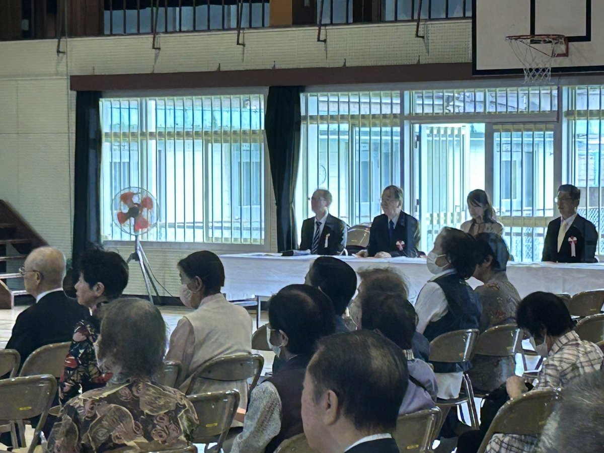 saitotetsuo's tweet photo. 今日は安佐南区長束学区の敬老会に参加しました。

暑さ対策として時期をずらしての開催でした。今日の日本の礎を築いて下さった大先輩の皆さまに心からの敬意と感謝の意を表します。 https://t.co/i2ySshjlXg