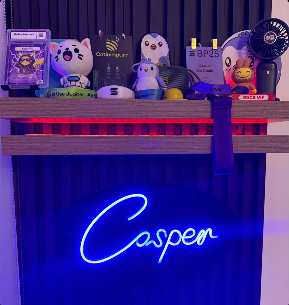 CasperOnChain's tweet photo. Health Update: Back Home!

I wanted to post more updates during the procedure but i was barely making it through each day

21 days in the hospital:
- 2 days of tests plus central line installement
- 6 days of intensive chemo
- 1 day of “rest”
- 1 day of cells transplant (Day 0)
- 4 days of having zero immunity
- 4 days of daily improvement
- 2 days to make sure the nbrs are stable
- 1 day central line removal and discharge

Now awaits a month of blood tests each monday and thursday, 8 daily meds, extreme health precautions at home, a dr appointment on Oct 19th, a PET scan on Oct 30th and a second dr appointment on Nov 4th

I’ll rest, take a good care of my health and sart my recovery phase, and i promise you’ll see me pop on your feed more often now ❤️

Thank you if you reached this far, i love you so much and i appreciate you being on this journey with me. Now let’s kill it on this final stretch