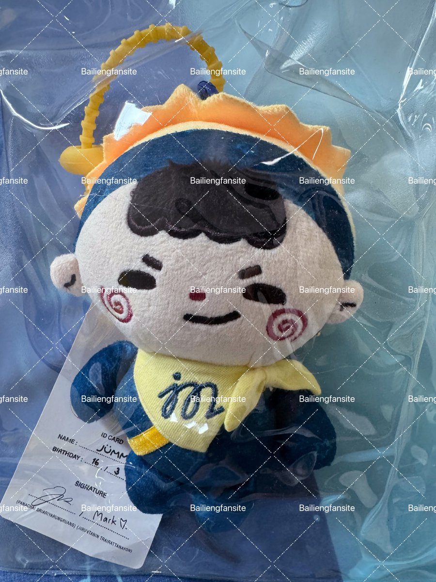 Bailiengfansite's tweet photo. [WTS / ขาย]    
               
▪️Jummo V1  
 
มือ1 ไม่เคยแกะ 
นัดรับหน้างานได้วันที่ 13/10 ครับ

สนใจ DM Please DM      

#ตลาดนัดGMM #ตลาดนัดgmmtv #ตลาดนัดจูเนียร์มาร์ค
#GMMTVFANIVAL2026HappyFamily https://t.co/JasiPxA9eV