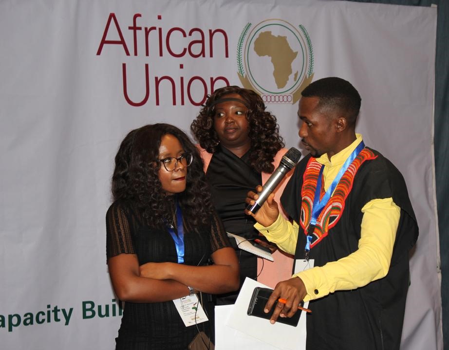 AUC_PAPS's tweet photo. 🗳️ The last day was dedicated to practice: the code of conduct, followed by an Election Day simulation where participants put their skills to the test. The observers are now capacitated and ready for deployment with @_AfricanUnion missions. 

#AUEOM https://t.co/Zj26jF1NUu