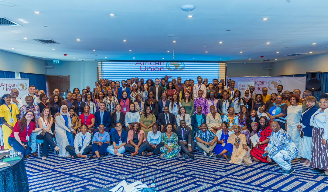AUC_PAPS's tweet photo. 🇹🇿 Dar es Salaam marked the closing of the @_AfricanUnion capacity-building training for women & youth short-term election observers (9–11 Oct 2026), in the presence of Hon. James Kinyasi Millya (MP), Deputy Minister of Foreign Affairs and East African Cooperation of the United Republic of #Tanzania. 

Over three days, participants strengthened their skills in election observation methodology, standards and reporting, reinforcing the inclusion of women and youth in AU Election Observation Missions. 🗳️

The same day, the refresher training for the AU core team experts opens (11–13 Oct 2026), ahead of upcoming missions.

#AUEOM