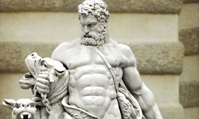 Resurgirpagano's tweet photo. Feliz día nacional a todos, hoy celebramos la que puede ser la mayor empresa de la historia, cuando unos pocos españoles conquistaron un continente entero, esto se hizo con valores y honor indoeuropeo, no abrahámicos. Que Hércules nos guíe y proteja hasta el final. https://t.co/A29SSZSWw8