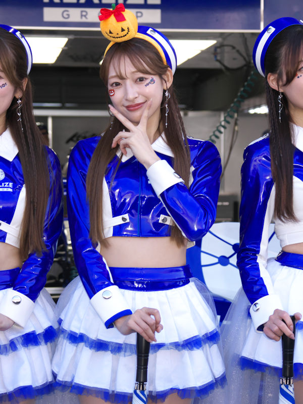 PasoPrimer's tweet photo. #原あゆみ　さん@ayumin_hr
＃スーパーフォーミュラ
#富士スピードウェイ 
#REALIZE 
#KONDORACING
 #レースアンバサダー
撮影ありがとうございました https://t.co/dRCTwnipgo