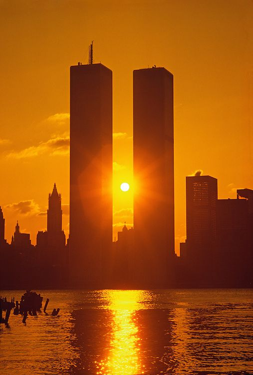 WTCNYC1975's tweet photo. Good morning from the world trade center, the day is the 12th of October! the days events are looking to be  normal with slight drop in the temp in the weather, will be mostly cloudy with a few spots of rain here and there  now let us go over the highlights in the recent news https://t.co/YL8jkCTzm1