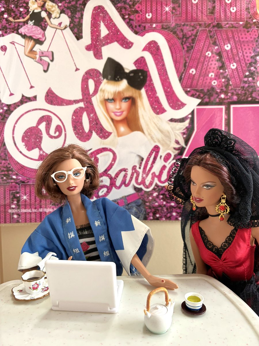MARBAdollhouse's tweet photo. 超アグ不動産にて...

今日の営業会議は、昨日買ったBarbieのランチョンマットを背景に✨
いいお買い物だったわー💕
すっごくお気に入り✨

#barbie https://t.co/2IBDpoqsD8